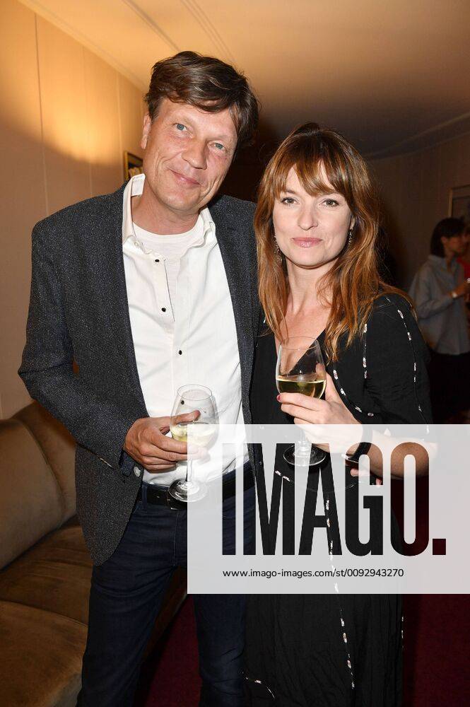 Roland Suso Richter und Ina Paule Klink bei der Verleihung des Götz George Preises 2019 in der Astor Film Lounge. Berlin