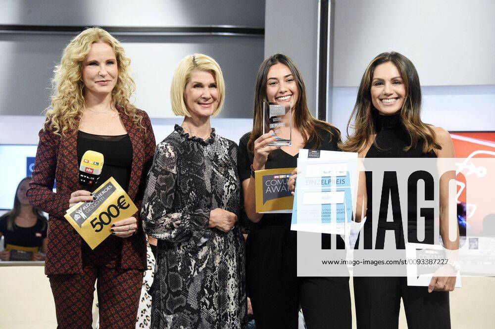 Katja Burkard, Brigitte Mohn, Leila Rudzki und Nazan Eckes mit allen Preisträgern bei der Verleihung des RTL Com.mit Award auf der IFA 2019 am Stand von n-tv. Berlin