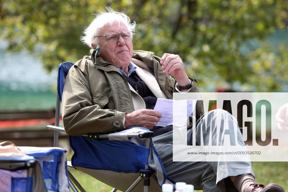 IMAGO ICONS: Sir David Attenborough PXL_ Sir David Attenborough on the Plitvice Lakes 19.09.2019., Plitvice Lakes, Croatia - Legendary BBC documentary filmmaker Sir David Attenborough shoots part 3 of the Blue Planet series on the Plitvice Lakes. KristinaxStedulxFabac PIXSELL
