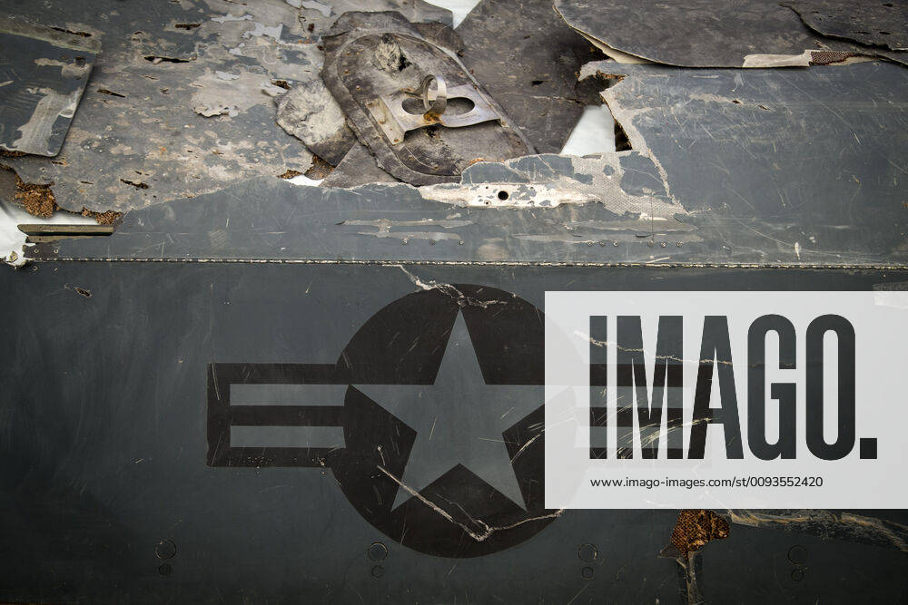 The wreckage of a what Iran presented as a US drone MQ-4C Hawk that it shot down is shown at Tehran s Islamic Revolution and Holy Defence museum, during the unveiling of an exhibition of what Iran says are the US and other drones captured in its territory, in the capital Tehran. Iran s Revolutionary Guards commander today warned any country that attacks the Islamic republic will see its territory become the main battlefield as he opened an exhibition of captured drones. Salami said his forces are ready for combat and any scenario as the country s nuclear deal with world powers collapses and tensions with the U.S. soar. Tehran IRAN - ZUMAf146 20190921_zip_f146_066
