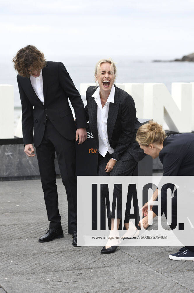 Ilja Monti, Nina Hoss und Ina Weisse beim Photocall zu Das Vorspiel auf dem 67. Internationalen Filmfestival San Sebastian Festival Internacional de Cine de San Sebastian auf der Kursaal Terasse. San Sebastian