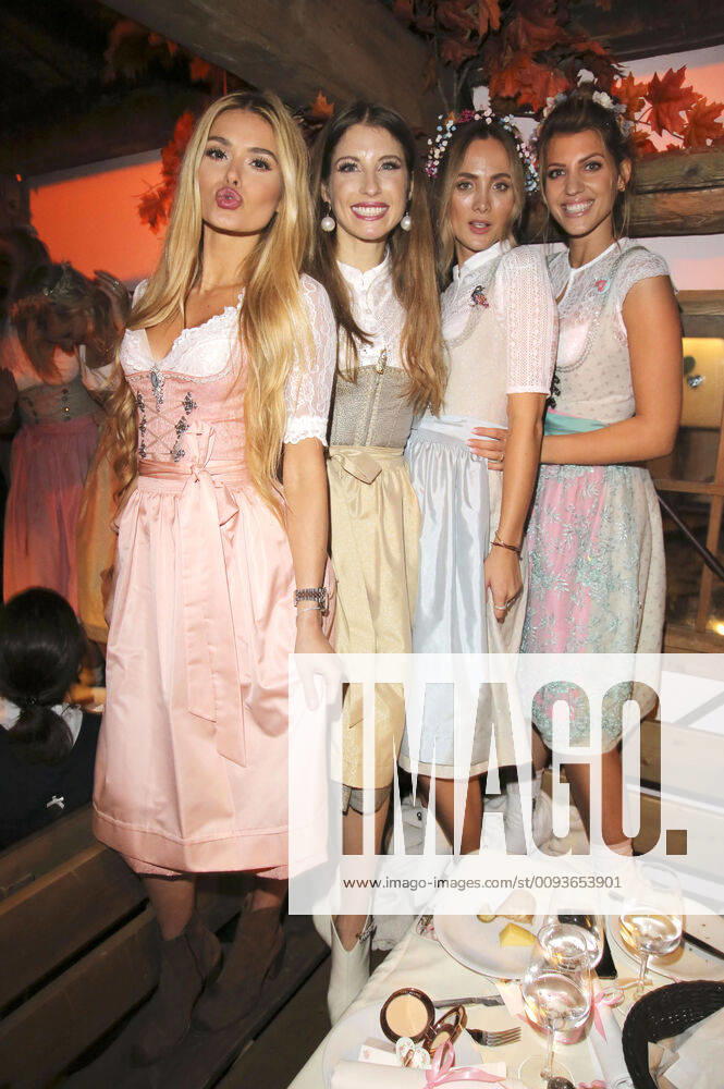 Pamela Reif, Cathy Hummels, Carmen Mercedes und Jennifer Knäble beim Cathy Hummels Wiesn Bummel auf dem Oktoberfest 2019 in der Käfer Wiesn Schänke. München