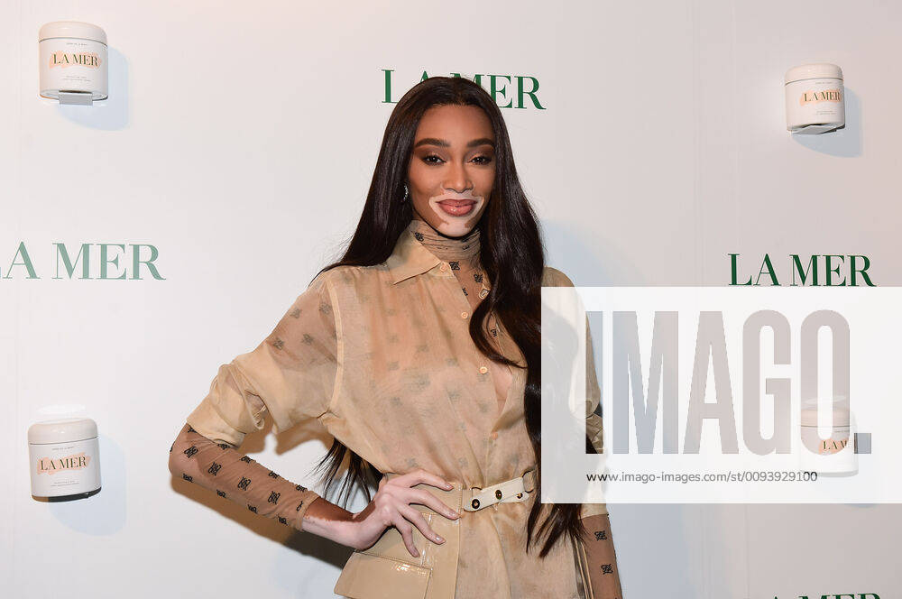 Bilder des Jahres 2019, Entertainment 10 Oktober Entertainment Themen der Woche KW40 October 3, 2019, New York, NY, USA: NEW YORK, NEW YORK - OCTOBER 03: Winnie Harlow attends La Mer by Sorrenti Campaign at Studio 525 on October 03, 2019 in New York City. Photo: Jeremy Smith imageSPACE New York USA - ZUMAs181 20191003_zea_s181_080