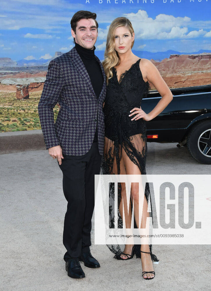 Westwood, California - RJ Mitte. Netflix s El Camino: A Breaking Bad Movie Los Angeles Premiere held at Regency Village Theater. Photo Credit: Birdie Thompson AdMedia 245901 2019-10-07 California Westwood Etats-Unis