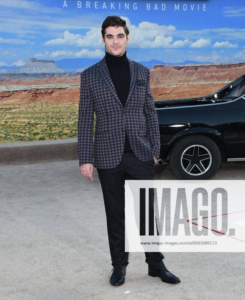 Westwood, California - RJ Mitte. Netflix s El Camino: A Breaking Bad Movie Los Angeles Premiere held at Regency Village Theater. Photo Credit: Birdie Thompson AdMedia 245901 2019-10-07 California Westwood Etats-Unis