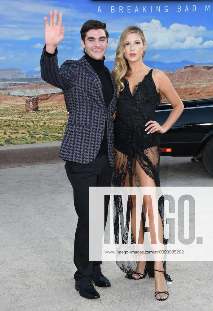 Westwood, California - RJ Mitte. Netflix s El Camino: A Breaking Bad Movie Los Angeles Premiere held at Regency Village Theater. Photo Credit: Birdie Thompson AdMedia 245901 2019-10-07 California Westwood Etats-Unis