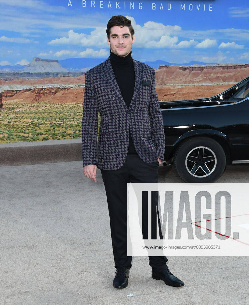 Westwood, California - RJ Mitte. Netflix s El Camino: A Breaking Bad Movie Los Angeles Premiere held at Regency Village Theater. Photo Credit: Birdie Thompson AdMedia 245901 2019-10-07 California Westwood Etats-Unis