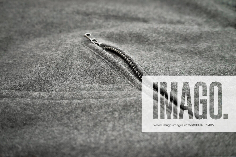 Detail of a classic cloth coat INH_61508_01358