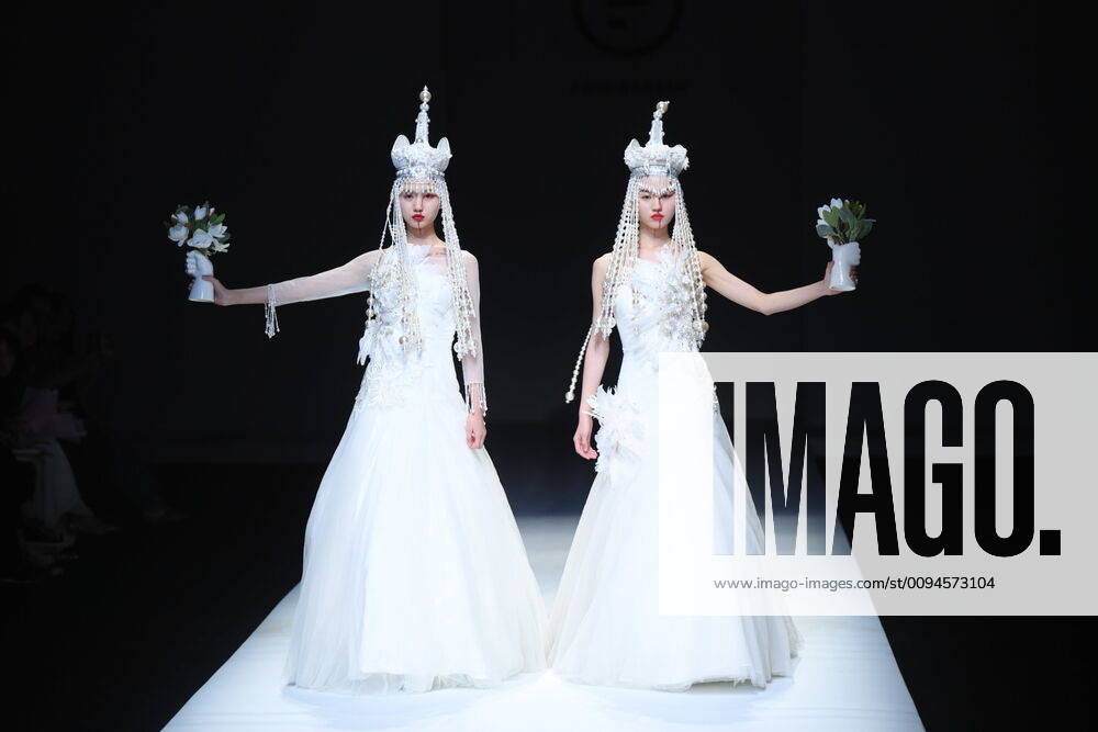 BeijingÃ¯Â¼Å’CHINA- FENGSANSAN, spring summer 2020 China international fashion week, Oct. 28, 2019. Beijing China - ZUMAs145 20191029_zaa_s145_078