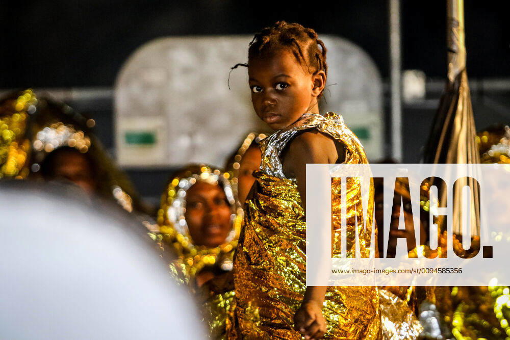 30 october 2019 (Malaga ) Salvage Maritime has rescued this Tuesday a boat with 75 people on board -54 men, 20 women and a minor- 17 miles from the southwest of Motril (Granada), one of the women was rushed to the port of Motrilo when she went into labour, and was accompanied by another woman, while the rest was taken to the port of Malaga. - ZUMAc161 20191029_zap_c161_012
