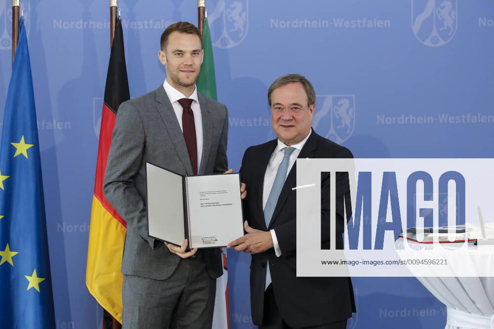 Manuel Neuer wird von NRW-Ministerpräsident Armin Laschet für seinen vorbildlichen sozialen Einsatz mit dem Verdienstorden des Landes Nordrhein-Westfalen ausgezeichnet. Der in Gelsenkirchen geborene und aufgewachsene Nationaltorhüter, Fußball-Weltmeister und Weltsportler des Jahres 2014, mehrfacher Deutscher Meister und DFB-Pokalsieger engagiert sich seit vielen Jahren für zahlreiche soziale Projekte im Ruhrgebiet. 2010 gründete er die Manuel Neuer Kids Foundation für sozial benachteiligte Kinder und Jugendliche vor allem im Ruhrgebiet. Im 2014 errichteten MANUS , einem offenen Kinder- und Jugendhaus seiner Stiftung, werden Kinder außerhalb der regulären Schulzeit durch verschiedene Bildungsangebote und Aktivitäten in ihrer ganzheitlichen Entwicklung gefördert. Düsseldorf Staatskanzlei Nordrhein-Westfalen Deutschland