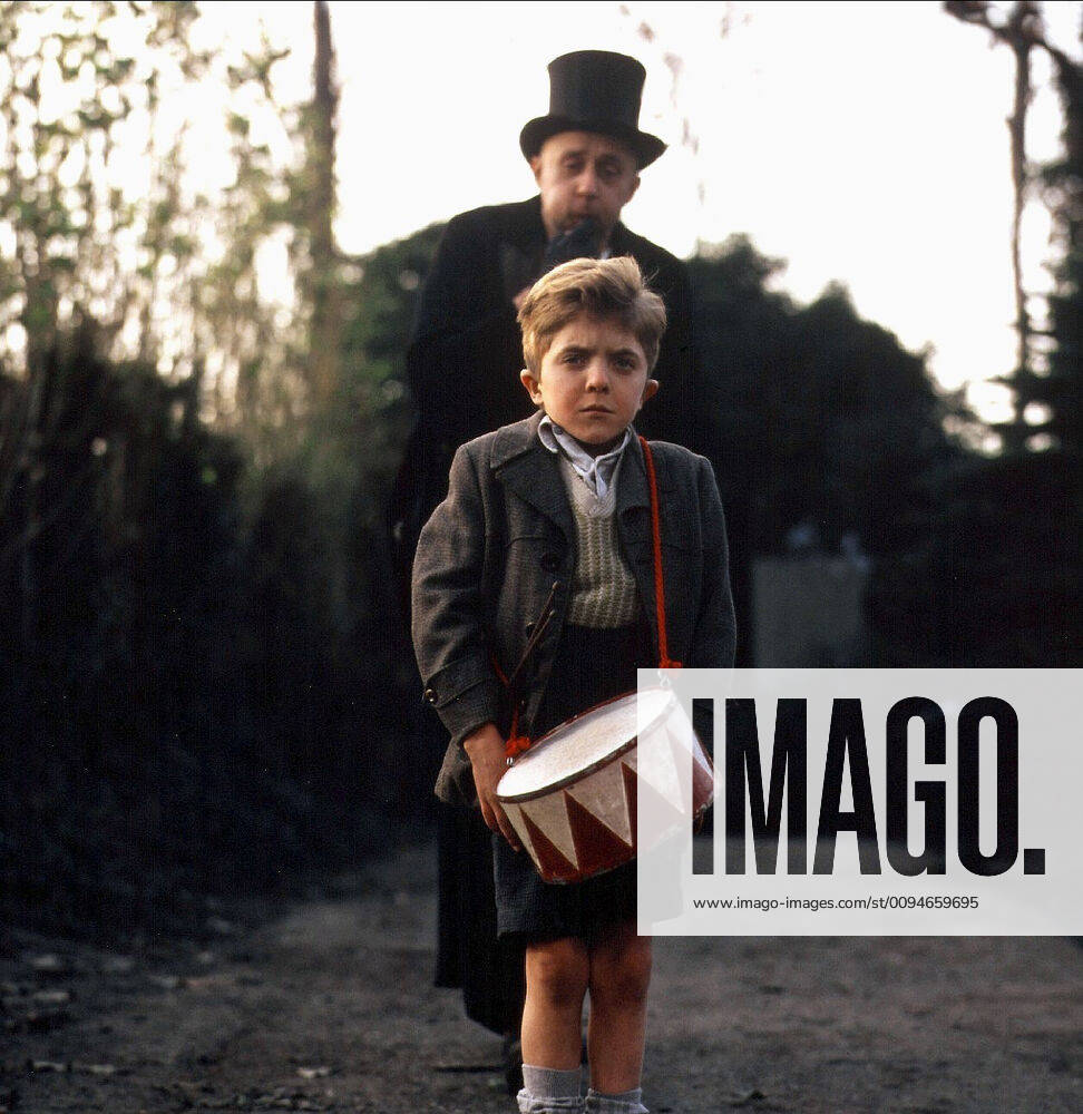 David Bennent Characters: Oskar Matzerath Film: The Tin Drum; Die Blechtrommel (DE FR PL YU 1979) Literaturverfilmung (Based On The Book By G³nter Grass) Director: Volker Schl÷ndorff 03 May 1979