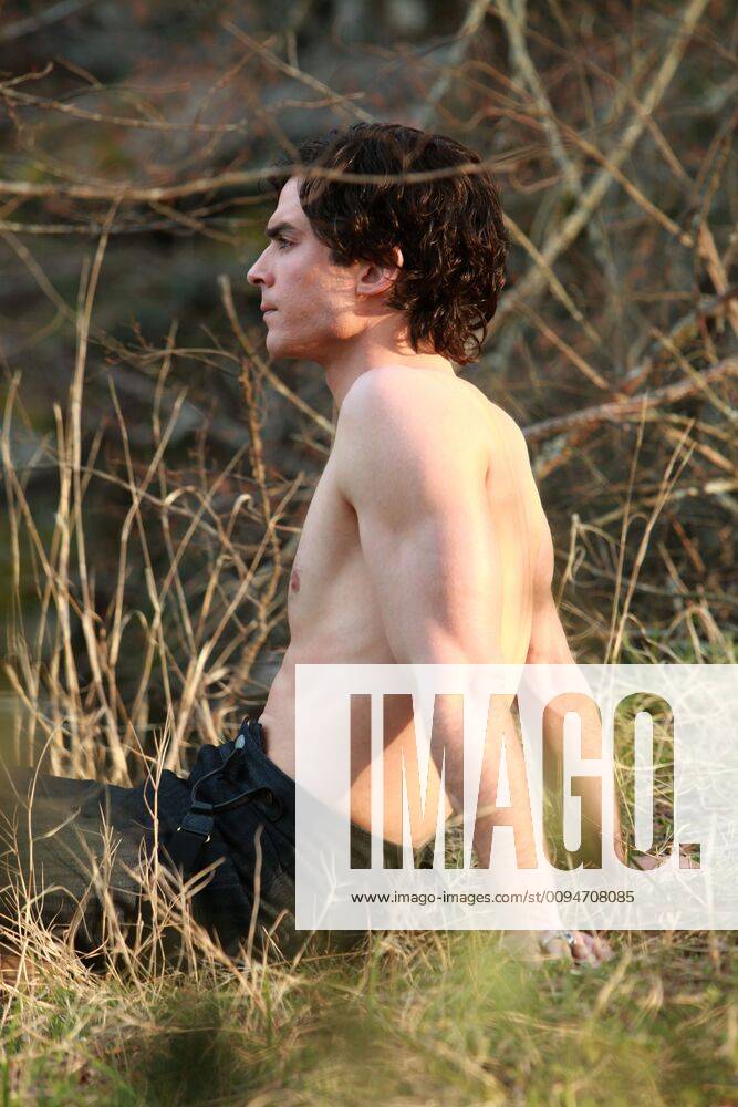 Ian Somerhalder Characters: Damon Salvatore Television: The Vampire Diaries : Season 1 (TV-Serie) Usa 2009-2017, 1. Staffel, Season 1 Episode 1.20: Blutsbr³der (Blood Brothers, Regie: Liz Friedlander, 2010) 10 September 2009