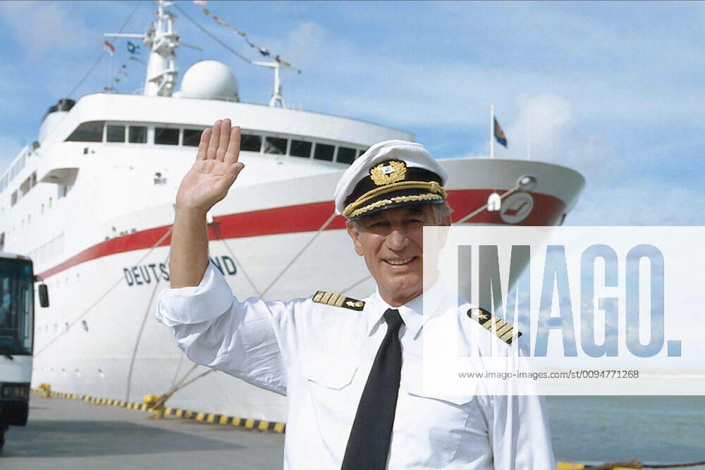 Siegfried Rauch Characters: Kapitõn Paulsen Television: Das Traumschiff (TV-Serie) De 1981-