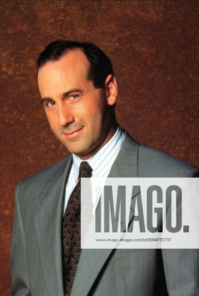 James Eckhouse Characters: Jim Walsh Television: Beverly Hills, 90210 (TV-Serie) Usa 1990û2000, 04 October 1990 James Eckhouse zu: Beverly Hills 90210 (Beverly Hills, 90210; TV-Serie USA 1990-2000) Personen, Portrait, Portr?nt ------WICHTIG: Nutzung nur redaktionell mit Filmtitelnennung bzw. Berichterstattung ??ber diesen Film. Buch- und Kalendernutzung nur nach Absprache. ------IMPORTANT: To be used solely for editorial coverage of this specific motion picture TV programme. RTG7