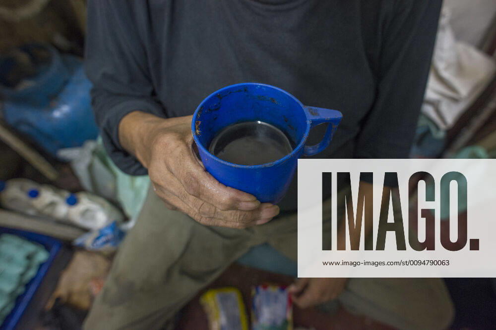 IMAGO Creative: Gesellschaft, Armut Poor man at home in a tenement of central Sao Paulo Brazil, State of Sao Paulo, Sao Paulo ,editorial use only CR_XWAO190924L-205611-01