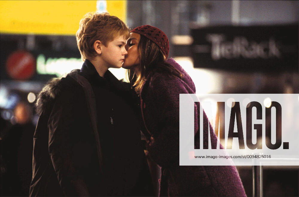 Thomas Sangster & Lulu Popplewell Characters: Sam & Daisy, her daughter Film: Love Actually (USA UK FR 2003) Director: Richard Curtis 07 September 2003