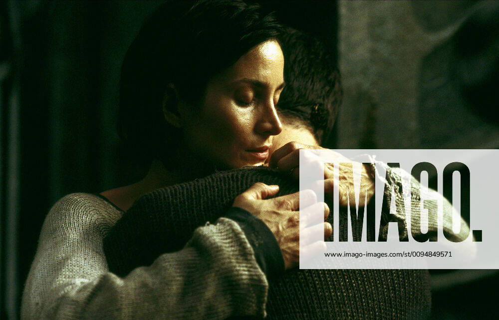 Carrie-Anne Moss & Keanu Reeves Characters: Trinity & Neo Film: The Matrix Revolutions (USA AUS 2003) Director: Andy Wachowski, L. Wachowski 27 October 2003