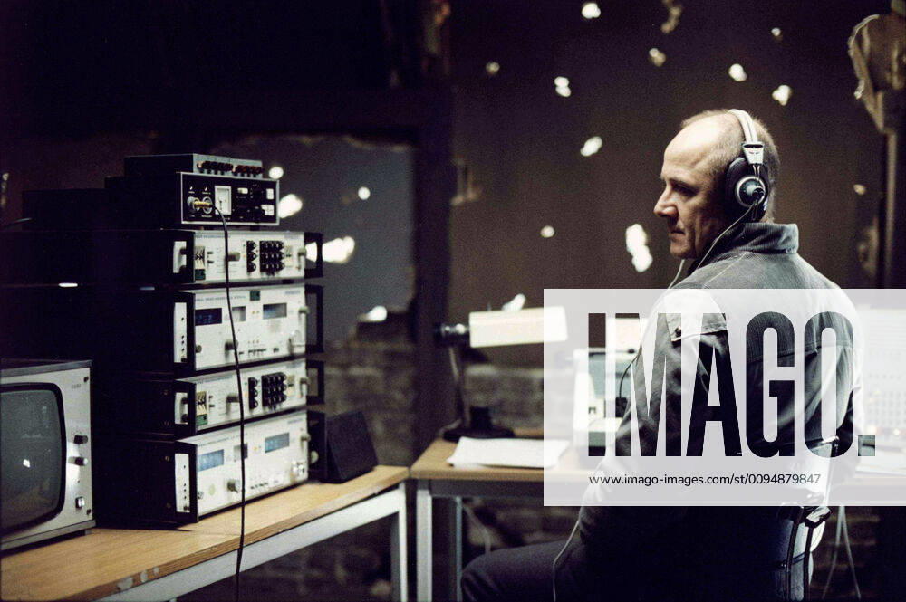 Ulrich M³he Characters: Hauptmann Gerd Wiesler Film: The Lives Of Others; Das Leben Der Anderen (DE 2006) Director: Florian Henckel-Donnersmarck 15 March 2006