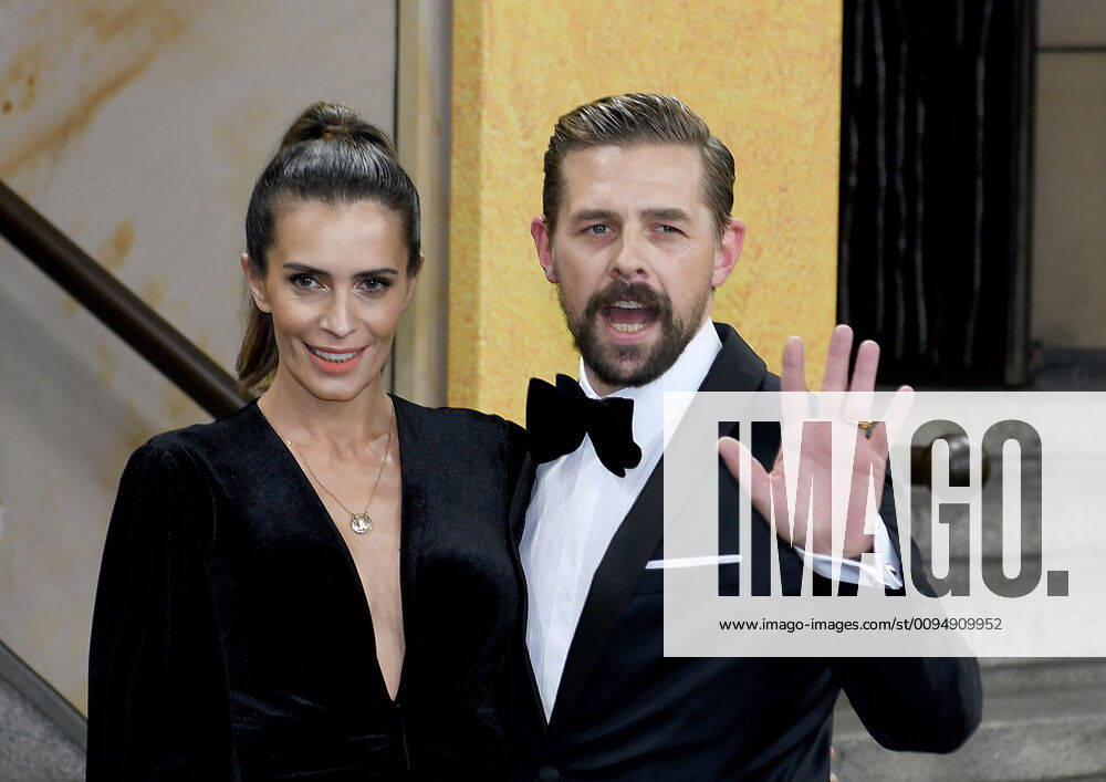 Entertaiment , GQ Men of the Year - Awards 2019, v.l.Doris Golpashin und Klaas Heufer-Umlauf (Fernsehmoderator) Berlin Mitte