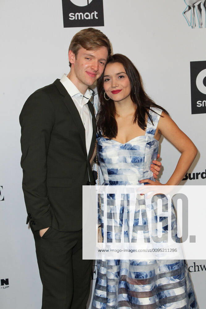 Timur Bartels mit Freundin Michelle Math Tribute to Bambi 2019 Charity-Ereignis Motto: Bambi hilft Kindern Kurhaus und Casino Baden-Baden 20. Nov. 2019