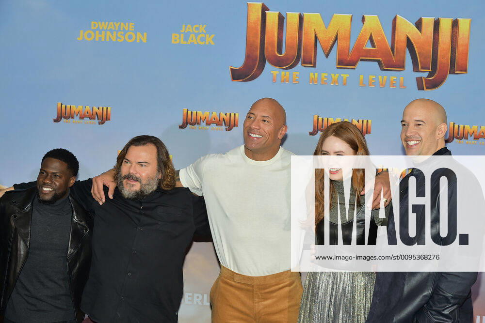 Fotocall JUMANJI 2: THE NEXT LEVEL Dwayne Johnson, Kevin Hart, Jack Black, Karen Gillan mit Produzent Matthew Tolmach Fotocall zur Deutschlandpremiere von JUMANJI 2: THE NEXT LEVEL im Wintergarten des Hotel Adlon in Berlin am 04.12.2019