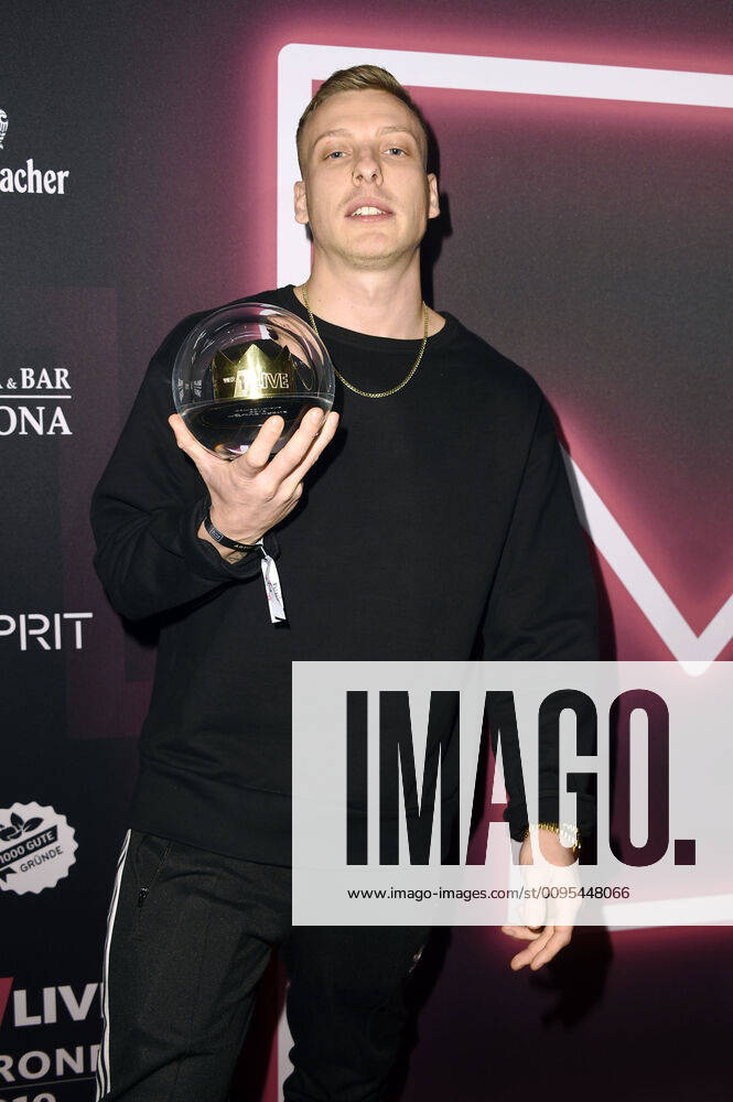 Felix Lobrecht bei der 20. Verleihung der 1Live Krone 2019 in der Jahrhunderthalle. Bochum