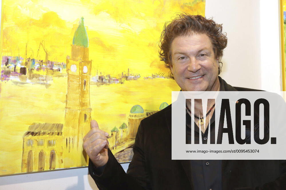 Bilder des Jahres 2019, Entertainment 12 Dezember Francis Fulton-Smith präsentiert seine Ausstellung Unikate auf Papier und Leinwand in der Galerie Walentowski. Hamburg