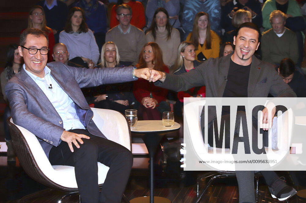Bilder des Jahres 2019, Entertainment 12 Dezember Cem Özdemir und Bülent Ceylan bei der Aufzeichnung der ZDF-Talkshow Markus Lanz im Fernsehmacher Studio auf dem Phoenixhof. Hamburg
