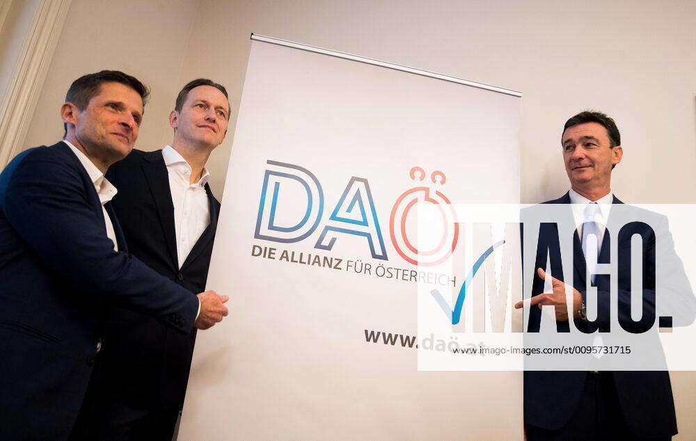 Wien 12.12.2019, Grand Hotel, Wien, AUT, Pressekonferenz zur aktuellen politischen Situation um die FPOe Wien. Der Wiener FP-Gemeinderat gruendet mit zwei weiteren Gemeinderaeten einen eigenen Klub, Die Allianz fuer Oesterreich , kurz DAOe. im Bild die bisherigen FPOe-Gemeinderate in Wien Dietrich Kops, Klaus Handler und Karl Baron during an media conference about the political situation of the Austrian Freedom Party in Vienna, Austria on 2019 12 12,