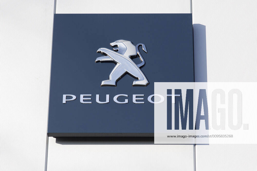 Hannover, Firmen-Logo«s, im Bild Logo Peugeot Firmen-Logo«s