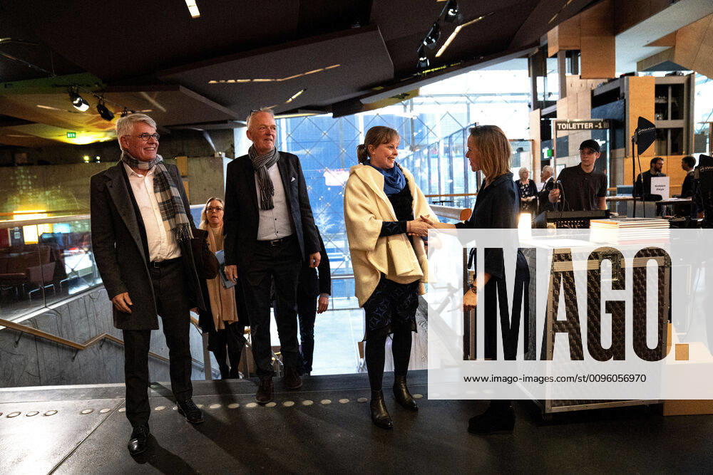 Kulturminister Joy Mogensen (S) ankommer. Programmet for markeringen af Genforeningen praesenteres paa et pressemoede i Koncerthuset i Koebenhavn, onsdag den 8. januar 2020.100-aaret vil blandt andet blive markeret med mere end 900 aktiviteter over hele landet, heriblandt Koebenhavn, Soroe, Hoersholm, Faaborg, Aarhus, Aalborg, Lemvig og i Soenderjylland samt syd for graensen.. , Copenhagen Denmark