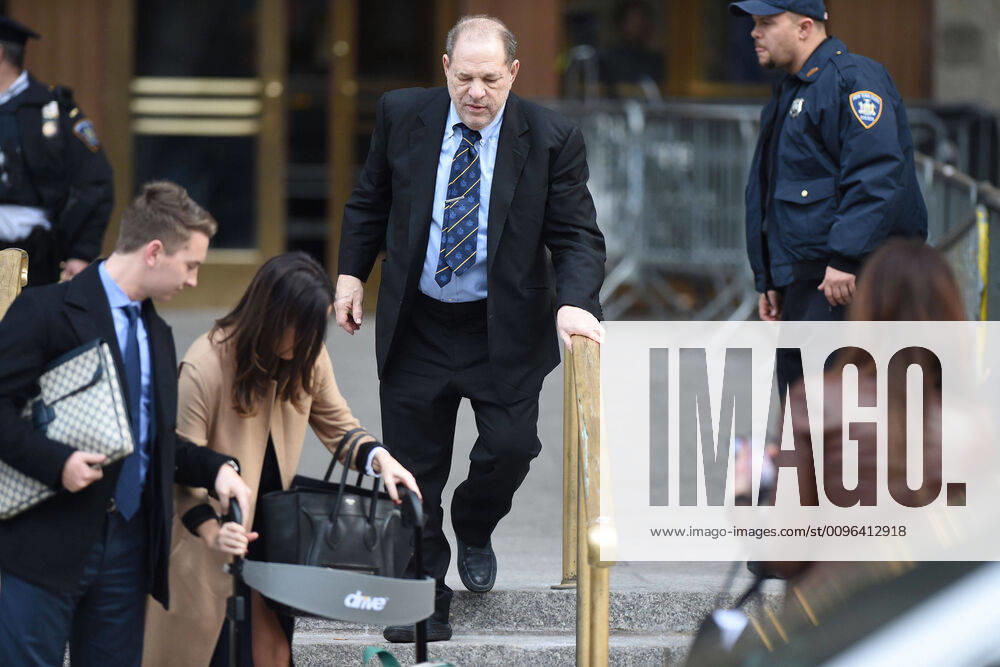 January 24, 2020 New York City..Harvey Weinstein leaving his rape trial at Manhattan Criminal Court on on January 24, 2020 in New York City. New York USA - ZUMAny1_ 20200124_zaf_ny1_003