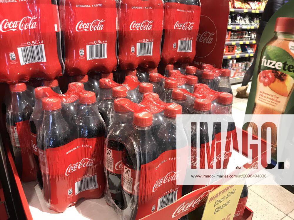 Coca Cola in einer Edeka Filiale in Hamburg 28.01.2019