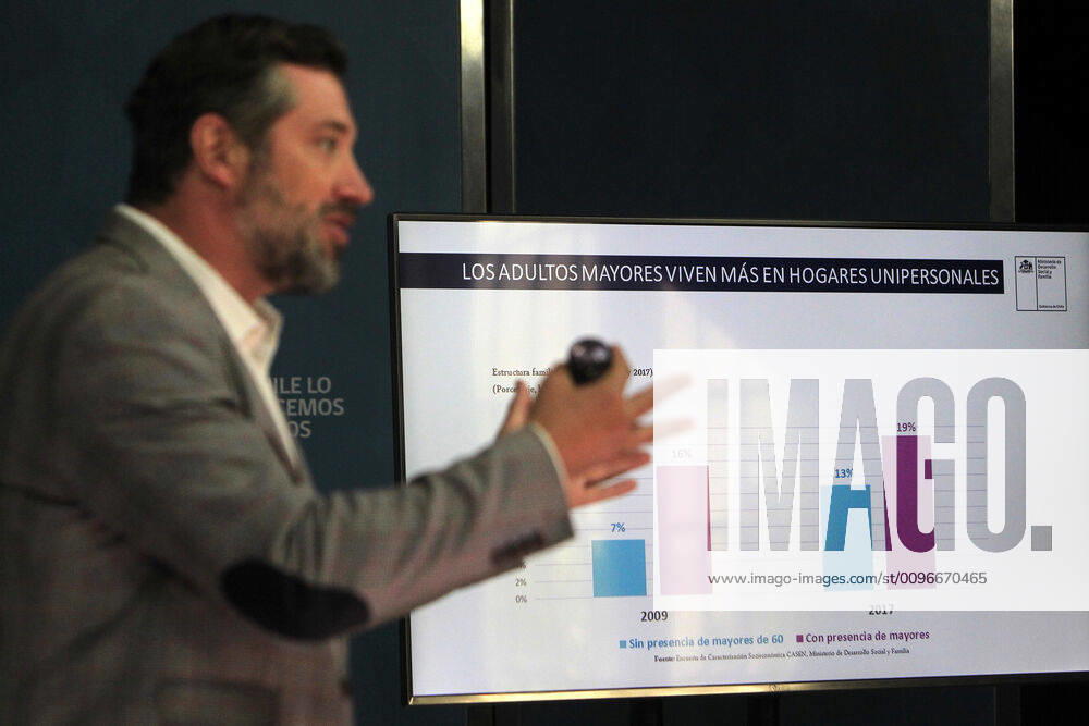 The Minister of Social Development and the Family, Sebastian Sichel, together with the director of Senama, Pablo Pizarro, present the figures that leave the elderly as part of the 16 2 of the national population, they also give figures on dependency, health, quality of life and how the benefits are progressing to increase their income and decrease their expenses Jonnathan Oyarzu