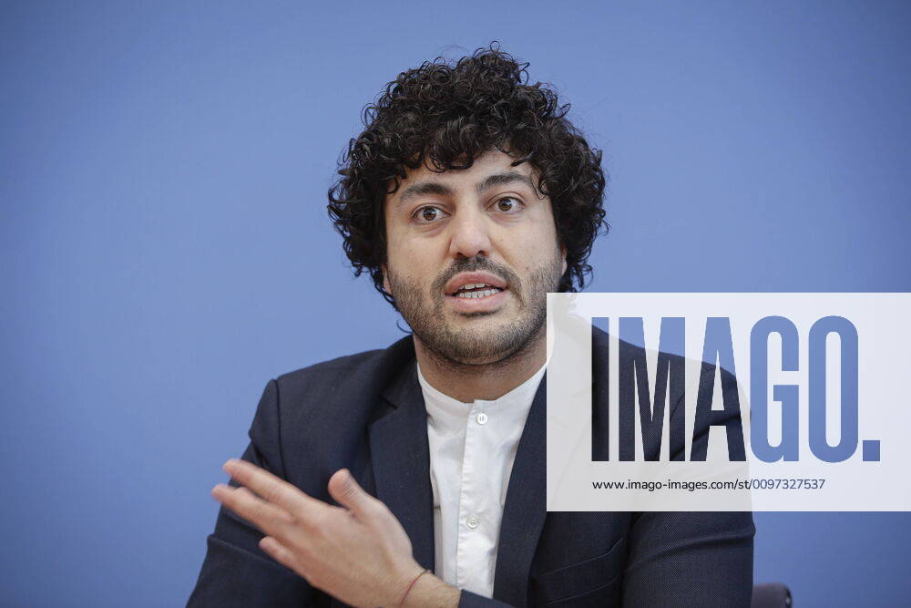 Berlin, Deutschland - Pressekonferenz: Reaktion der Bundeskonferenz der Migrant*innennorganisationen auf Hanau. Foto: Dr. Cihan Sinanoglu, Pressesprecher der Tuerkischen Gemeinde in Deutschland e.V.