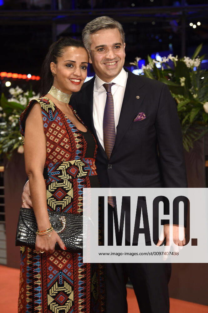 Sawsan Chebli mit Ehemann Nizar Maarouf bei der Closing Ceremony mit Preisverleihung auf der Berlinale 2020 70. Internationale Filmfestspiele Berlin im Berlinale Palast. Berlin