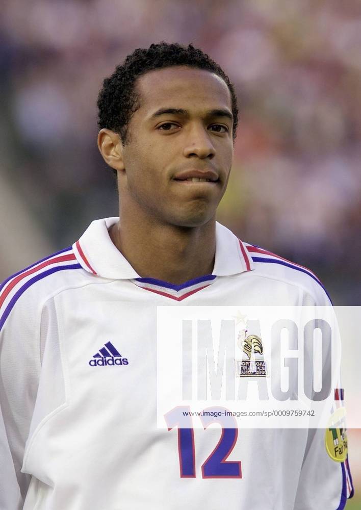 Fußball, EM Finale 2000 in Rotterdam, Frankreich - Italien 2-1 n.V. Fussball Europameisterschaft EURO 2000 Finale Endspiel Frankreich - Italien in Rotterdam : Thirry Henry Frankreich