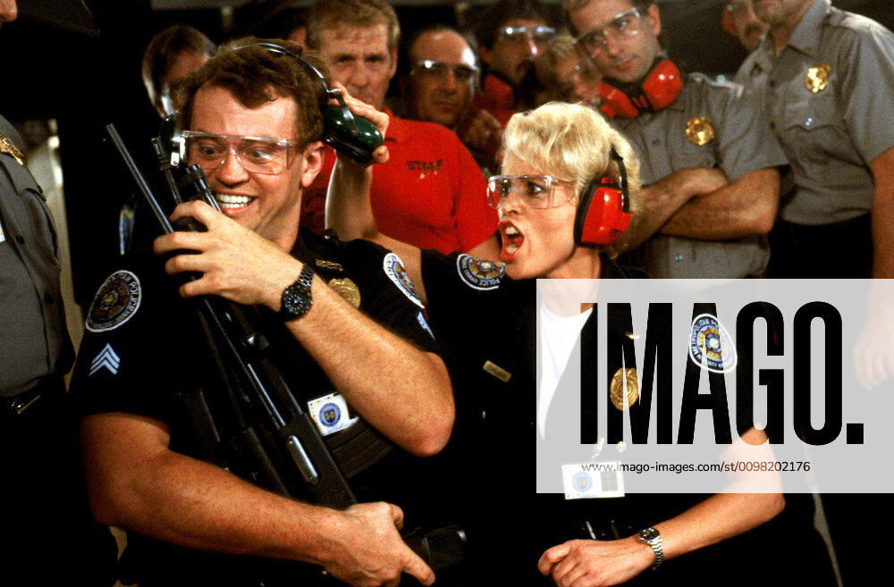 POLICE ACADEMY 5: ASSIGNMENT: MIAMI BEACH, David Graf, Leslie Easterbrook, 1988, (c) Warner Brothers courtesy Everett Collection Warner Bros Courtesy Everett Collection !ACHTUNG AUFNAHMEDATUM GESCHÄTZT! PUBLICATIONXNOTxINxCANxCHNxFRAxITAxJPNxNORxPOLxRUSxESPxUKxUSA