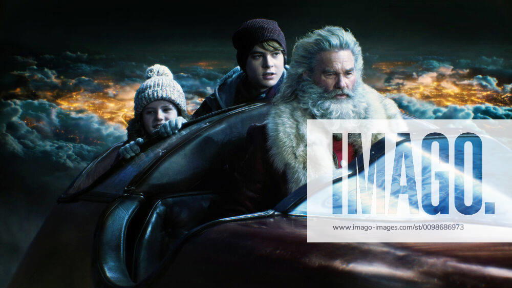 THE CHRISTMAS CHRONICLES, from left: Darby Camp, Judah Lewis, Kurt Russell as Santa Claus, 2018. ph Michael Gibson Netflix courtesy Everett Collection (FSC:RR) !ACHTUNG AUFNAHMEDATUM GESCHÄTZT! PUBLICATIONXNOTxINxCANxCHNxFRAxITAxJPNxNORxPOLxRUSxESPxUKxUSA