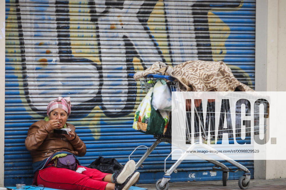 April 1, 2020 (Malaga) Homeless and homeless people are increasingly seen on the streets of Malaga on the occasion of the Coronavirus - ZUMAc161 20200401_zap_c161_016