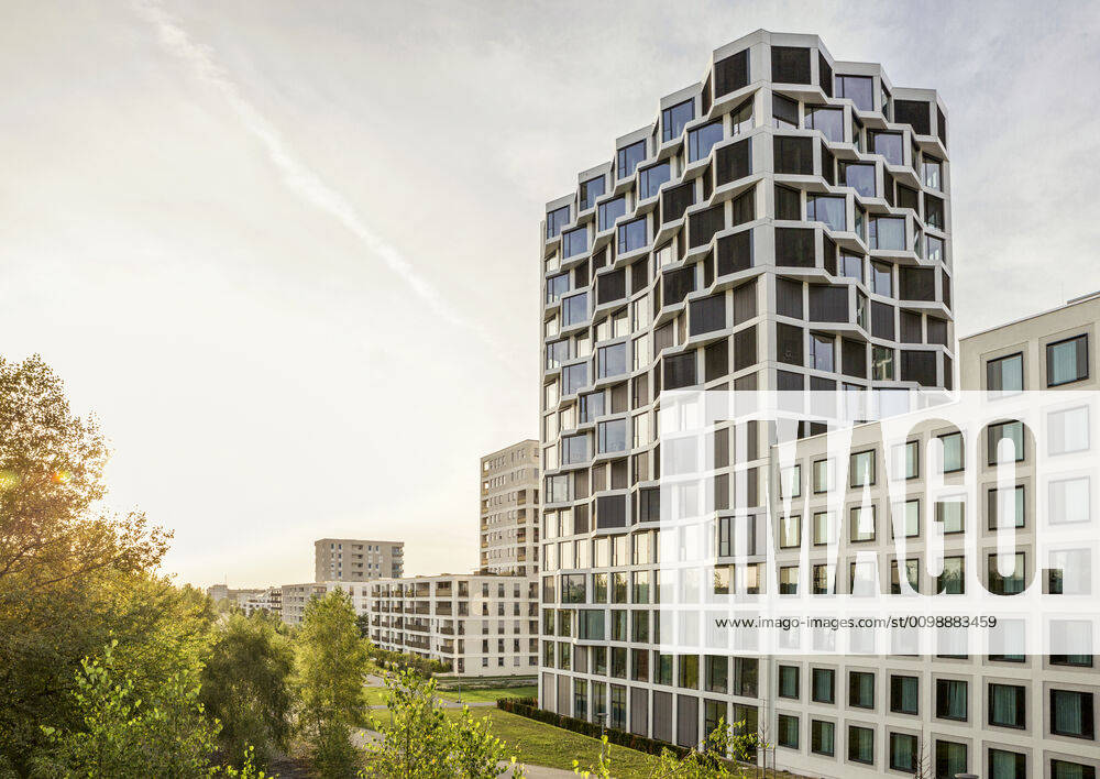 Modern high-rise residential building in Munich, Germany MAMF01230