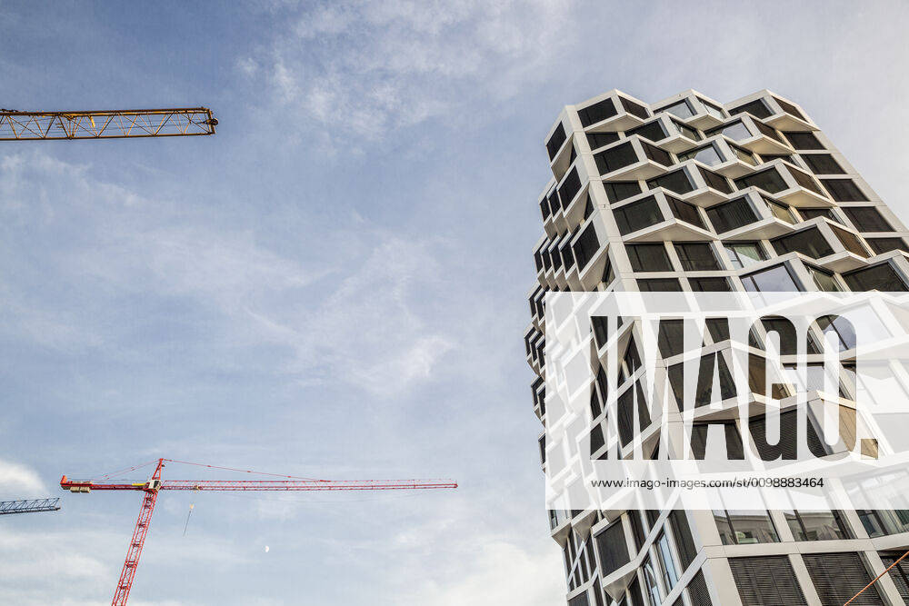 Modern high-rise residential building in Munich, Germany MAMF01234