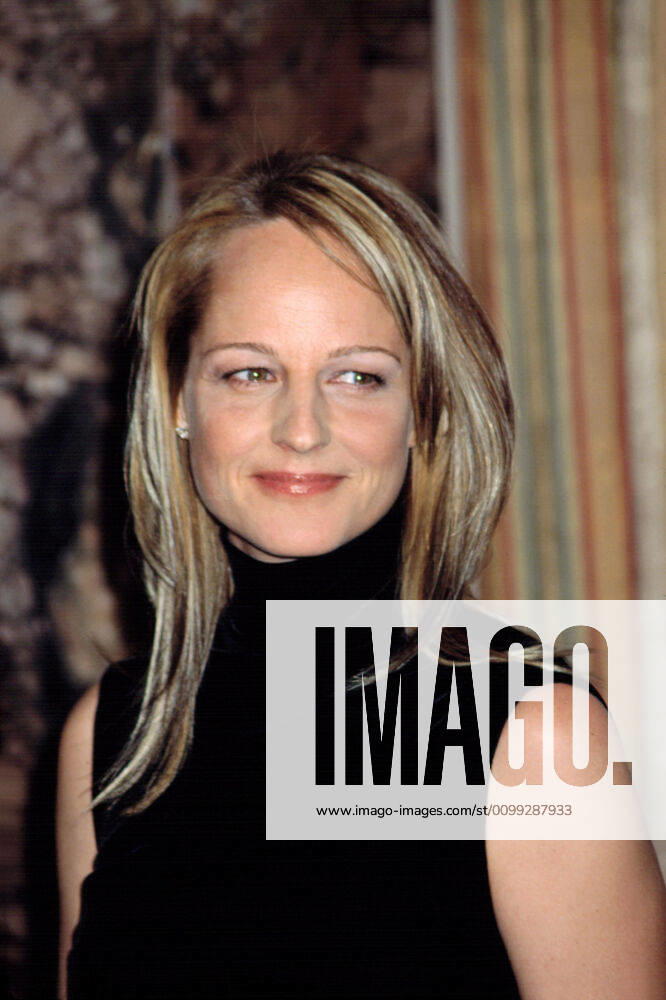 OSCARS. Beste Hauptdarstellerin. Preisträgerinnen 1991-2000 Helen Hunt at Christopher Reeve Paralysis Foundation gala, NY 11 13 2001, by CJ Contino For usage credit please use; CJ Contino Everett Collection !ACHTUNG AUFNAHMEDATUM GESCHÄTZT! PUBLICATIONXNOTxINxCANxCHNxFRAxITAxJPNxNORxPOLxRUSxESPxUKxUSA