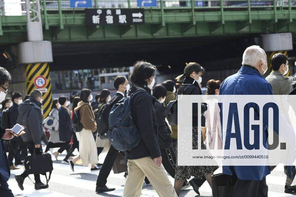 Commuters wearing face mask head to work early morning in Shinjuku, Tokyo on Friday, April 17, 2020. The Japanese government decided to expand the current areas under a state of emergency to nationwide, as the Covid-19 coronavirus outbreak continues to spread throughout the country. (Photo: Richard Atrero de Guzman AFLO) (125423270)
