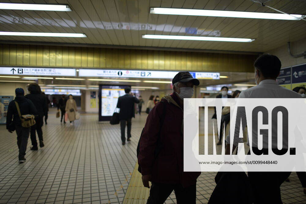 Commuters wearing face mask head to their destination in Tokyo on Friday, April 17, 2020. The Japanese government decided to expand the current areas under a state of emergency to nationwide, as the Covid-19 coronavirus outbreak continues to spread throughout the country. (Photo: Richard Atrero de Guzman AFLO) (125447583)