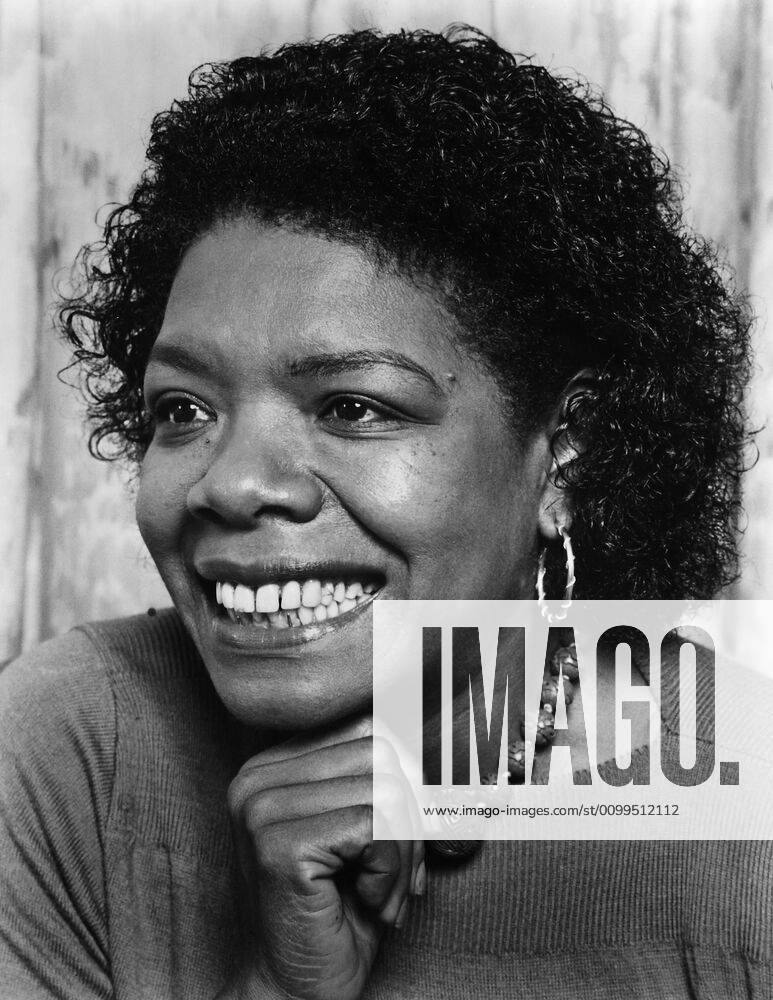 IMAGO ICONS: Maya Angelou CREATIVITY WITH BILL MOYERS, guest Maya Angelou, PBS-TV, 1982 PBS Courtesy Everett Collection !ACHTUNG AUFNAHMEDATUM GESCHÄTZT! PUBLICATIONXNOTxINxCANxCHNxFRAxITAxJPNxNORxPOLxRUSxESPxUKxUSA