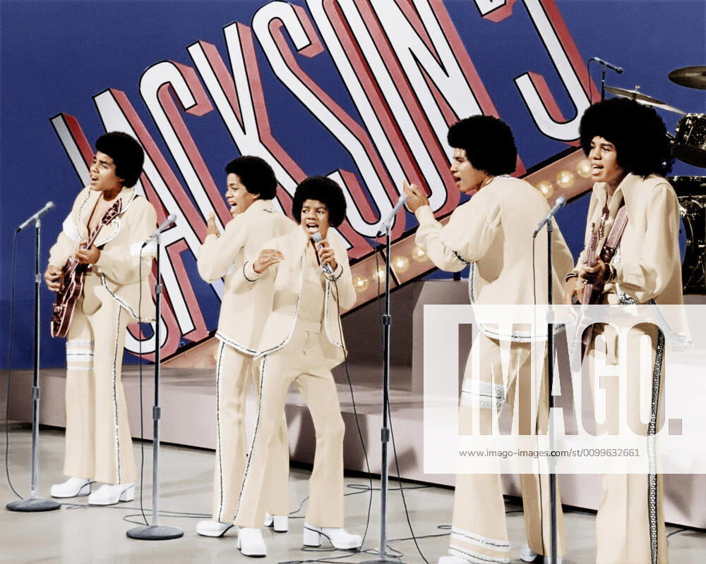 THE SONNY AND CHER COMEDY HOUR, Jackson Five: Michael Jackson (center), (Season 3, ep. 301, aired Sept. 15, 1972), 1971-74. CBS Courtesy Everett Collection !ACHTUNG AUFNAHMEDATUM GESCHÄTZT! PUBLICATIONXNOTxINxCANxCHNxFRAxITAxJPNxNORxPOLxRUSxESPxUKxUSA