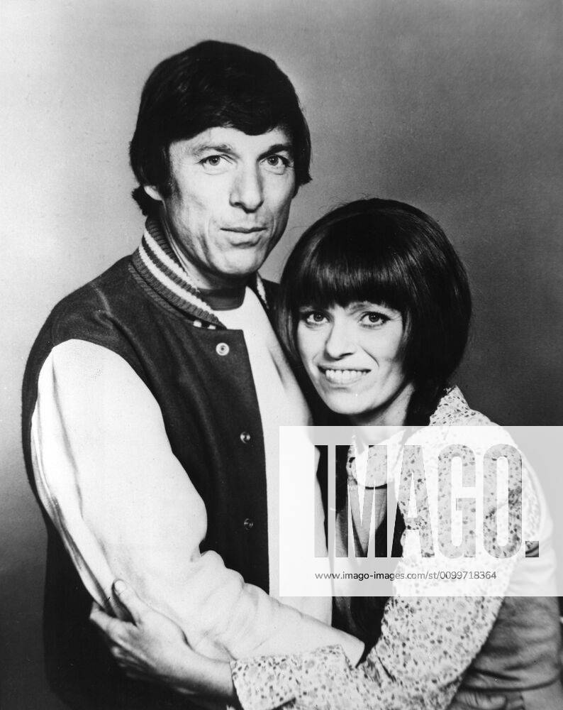 MARY HARTMAN MARY HARTMAN, Greg Mullavey, Louise Lasser, 1976-1978 Courtesy Everett Collection !ACHTUNG AUFNAHMEDATUM GESCHÄTZT! PUBLICATIONXNOTxINxCANxCHNxFRAxITAxJPNxNORxPOLxRUSxESPxUKxUSA