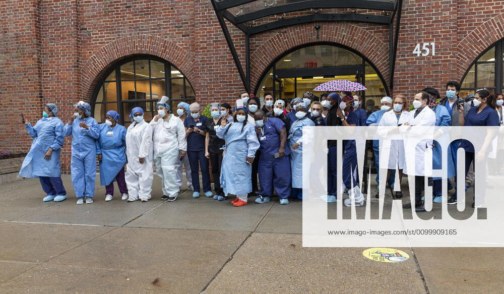 Daily life in New York amid COVID-19 pandemic Nurses, doctors, medical staff attend mayor Bill de Blasio and first lady Chirlane McCray thanking for their work during COVID-19 at Kings County Hospital New York New York United States